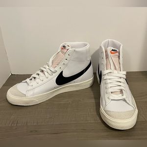 Nike Blazer Mid '77 Vintage Men's High Top Shoes - Size 8